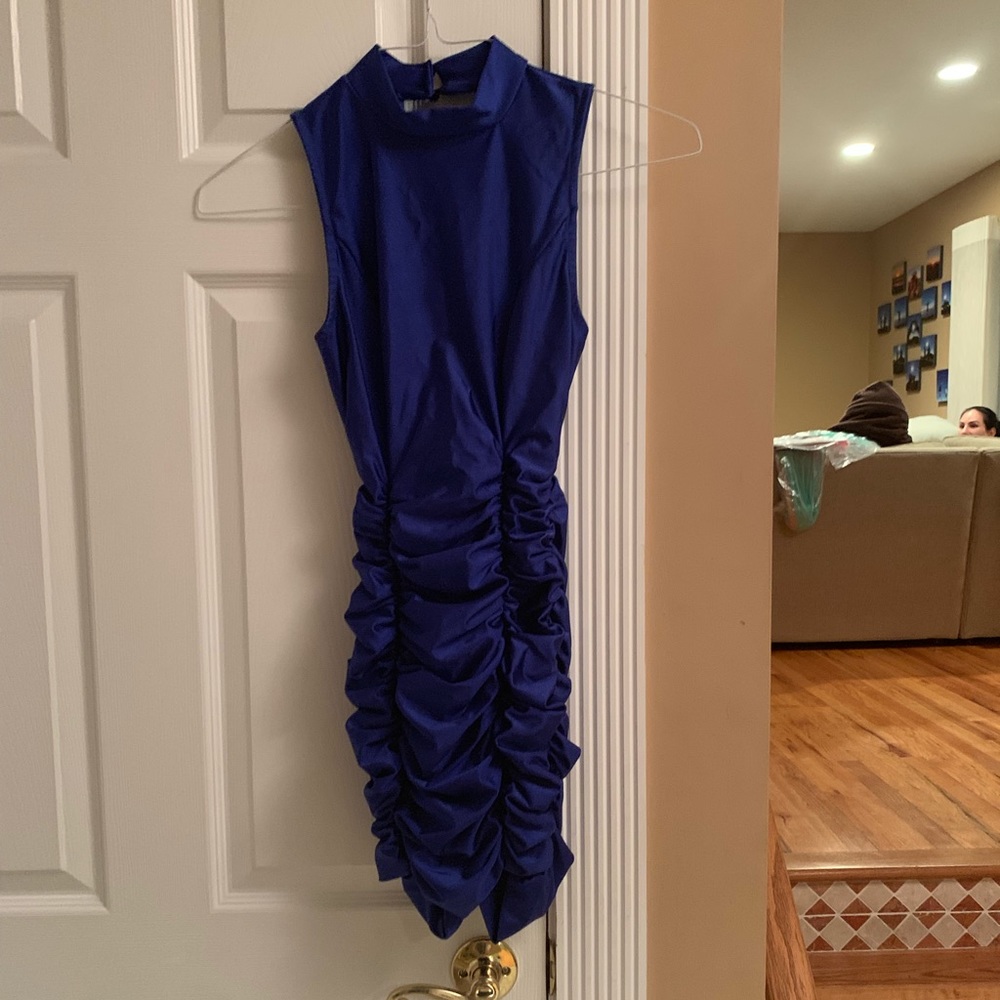 blue dress